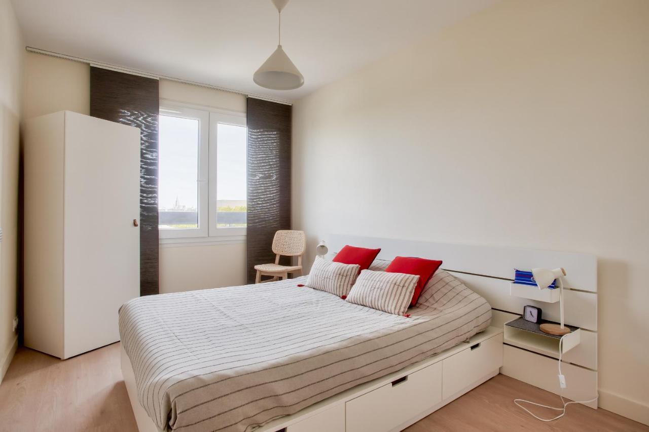 Escapade Sur L'Ile De Nantes Avec Vue Sur La Loire Apartment Luaran gambar